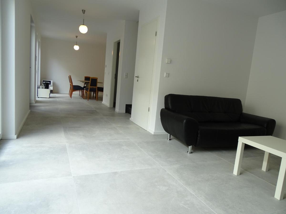 Avi City Apartments Kinghouse Düsseldorf Szoba fotó